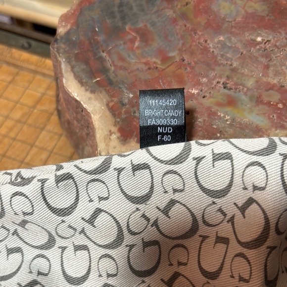 GUESS Soft Dusty Pink Tote Bag Silver Triangle Rhinestones 15.5”Lx9.5”Hx6.5”W - Picture 16 of 17